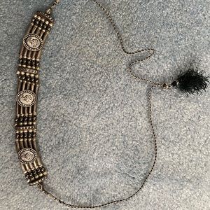 Metal necklace with Flower Detailing